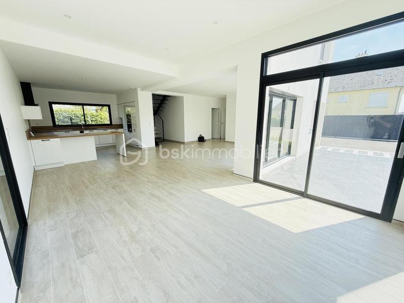 Maison - 162 m² - 6 pièces