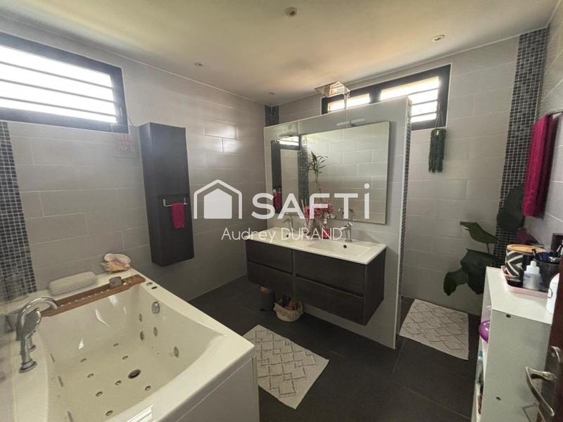 Maison - 128 m² - 4 pièces