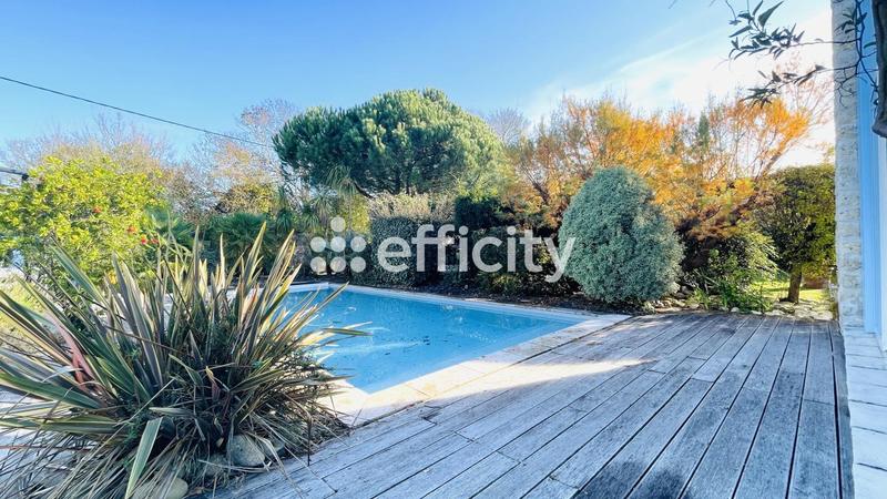 Maison en pierre - 200 m² - 8 pièces