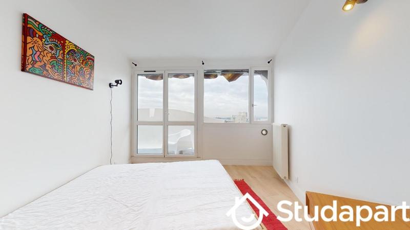 Chambre - 11 m² - 1 pièce