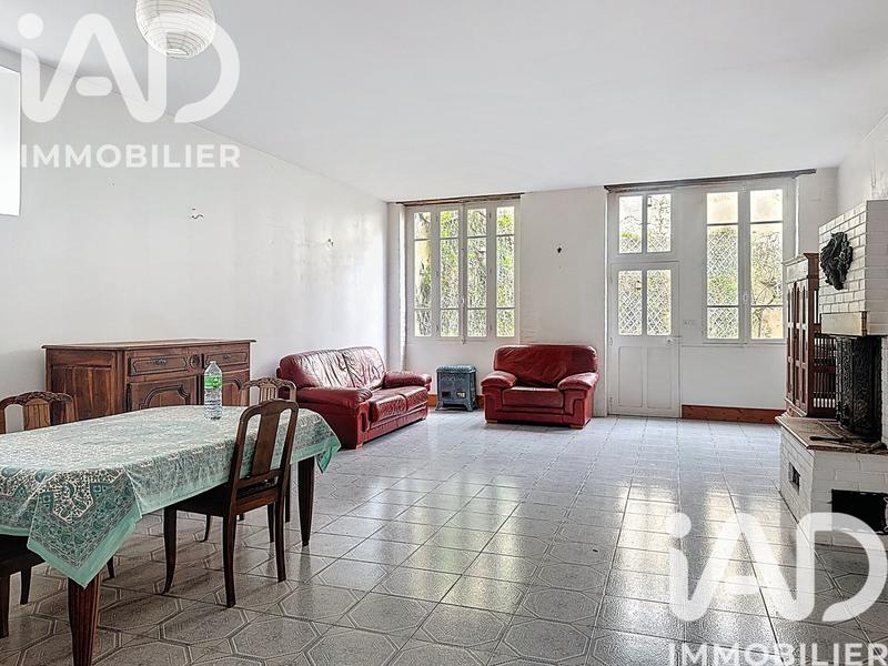 Maison de village - 304 m² - 12 pièces