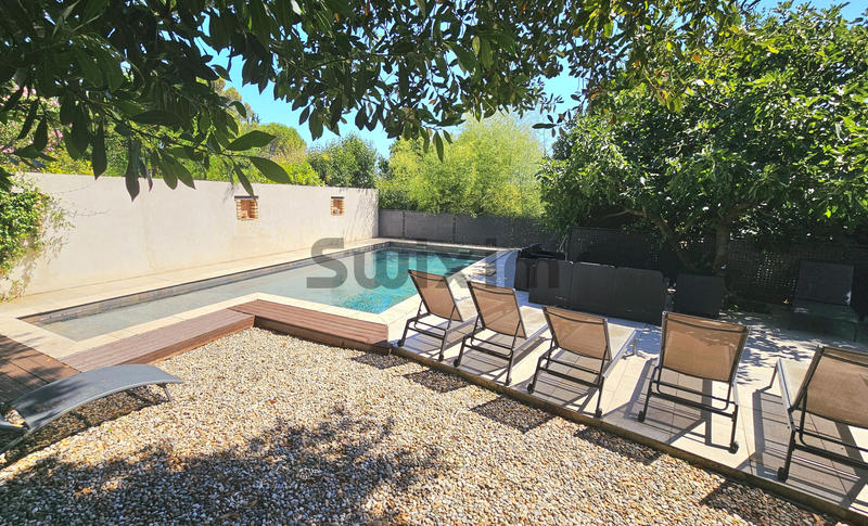 Maison - 186 m² - 7 pièces