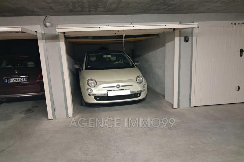 Parking / Garage - 12 m²