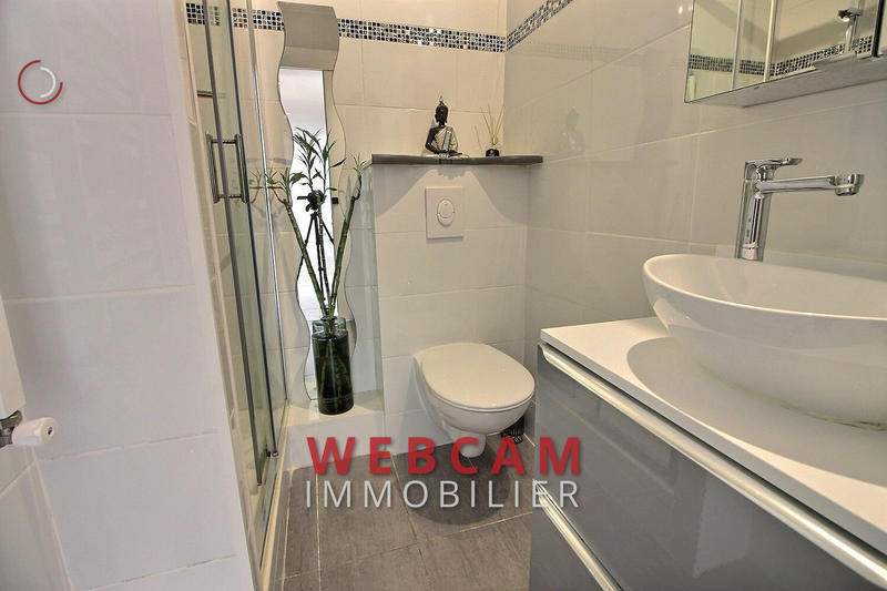 Appartement - 90 m² - 4 pièces