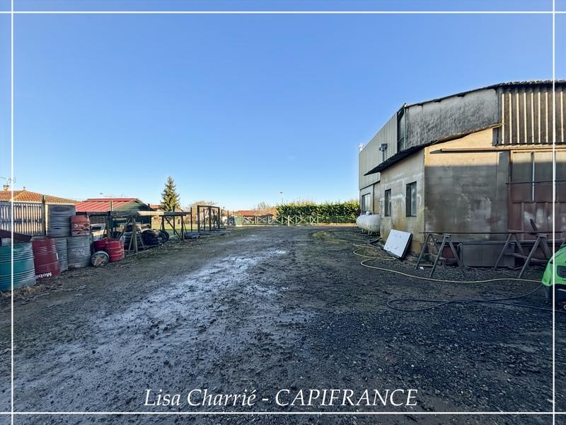 Bureau - 949 m² - 8 pièces