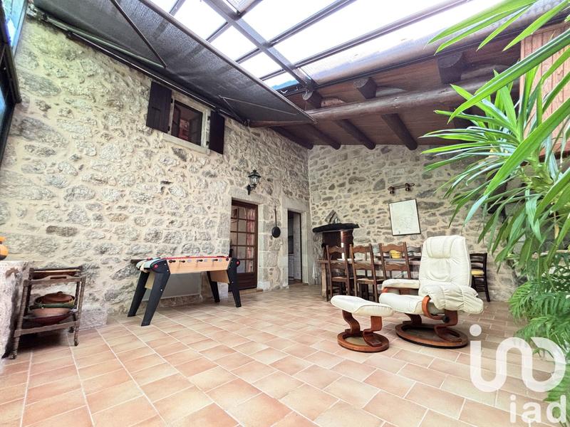 Maison - 220 m² - 10 pièces