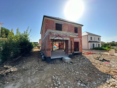 Maison - 139 m² - 6 pièces