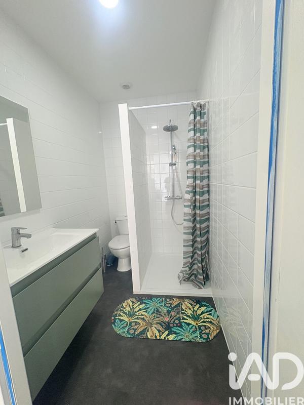 Maison - 240 m² - 9 pièces