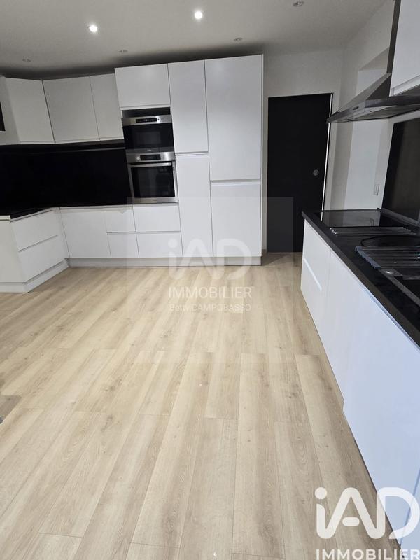 Maison - 87 m² - 5 pièces