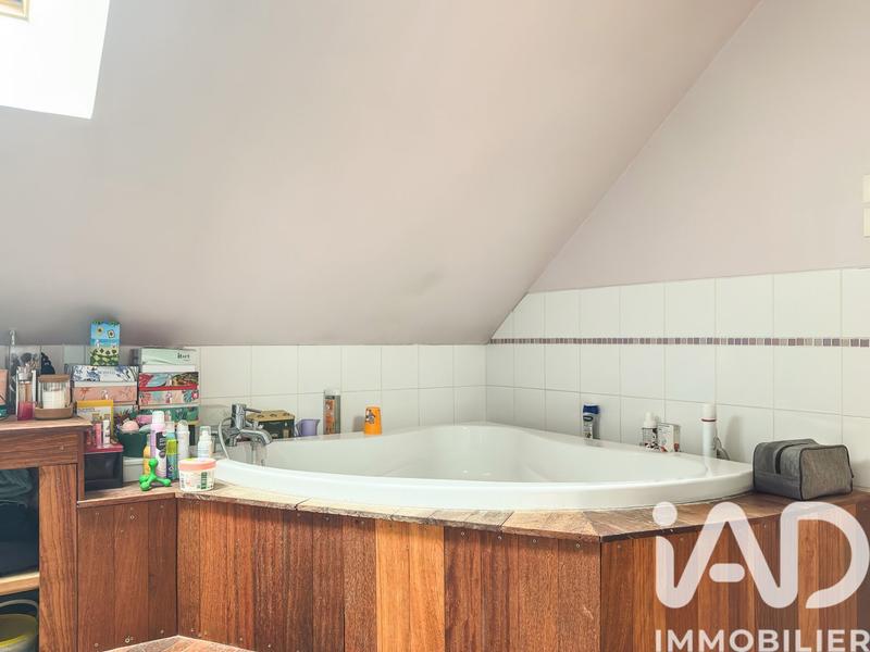 Maison - 102 m² - 5 pièces