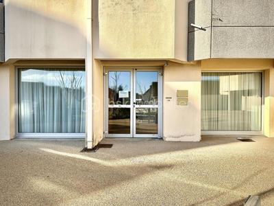 Bureau - 40 m² - 3 pièces