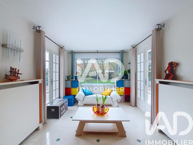 Maison de maîtres - 304 m² - 13 pièces