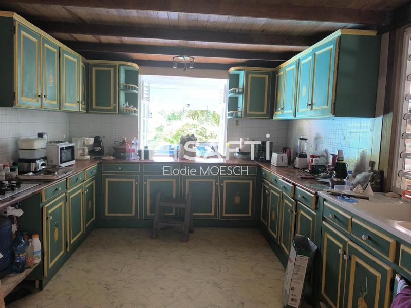 Maison - 180 m² - 7 pièces