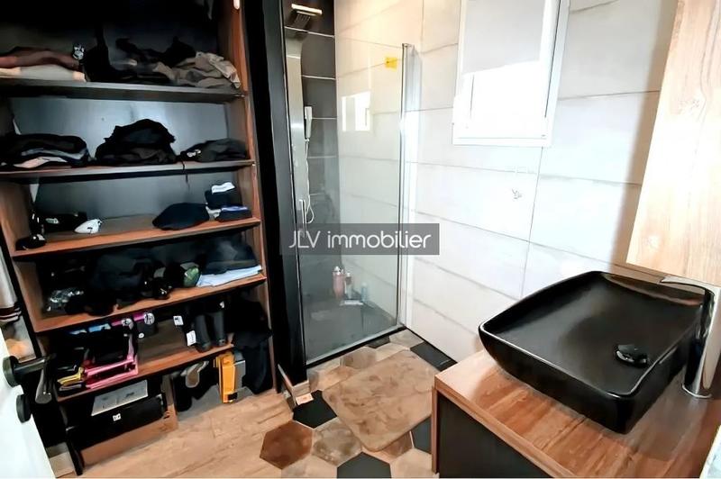 Maison - 133 m² - 6 pièces