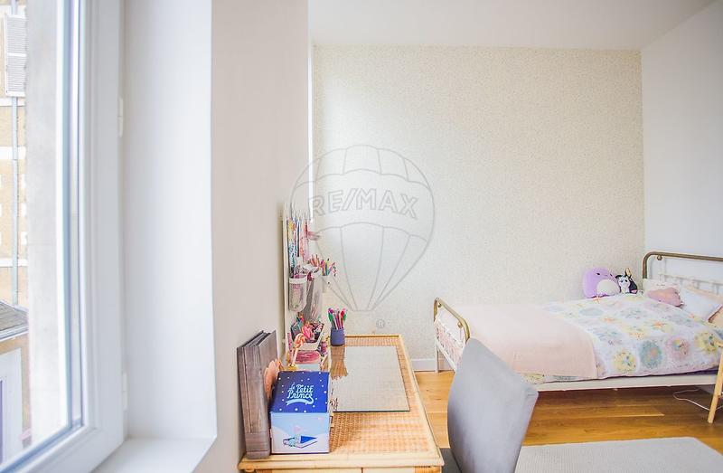 Appartement - 165 m² - 6 pièces