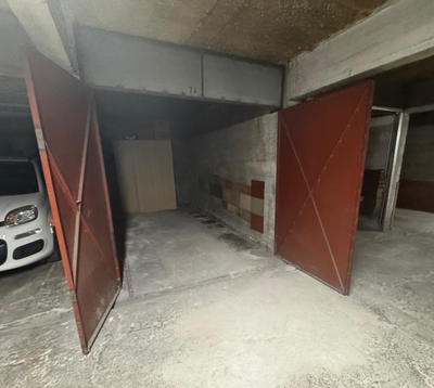 Parking / Garage - 10 m²