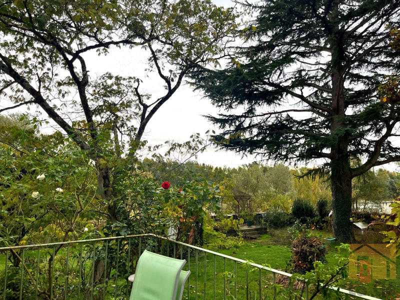 Maison - 180 m² - 6 pièces