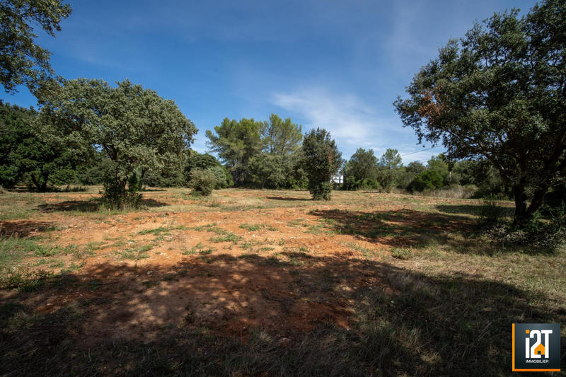 Terrain - 300 m²