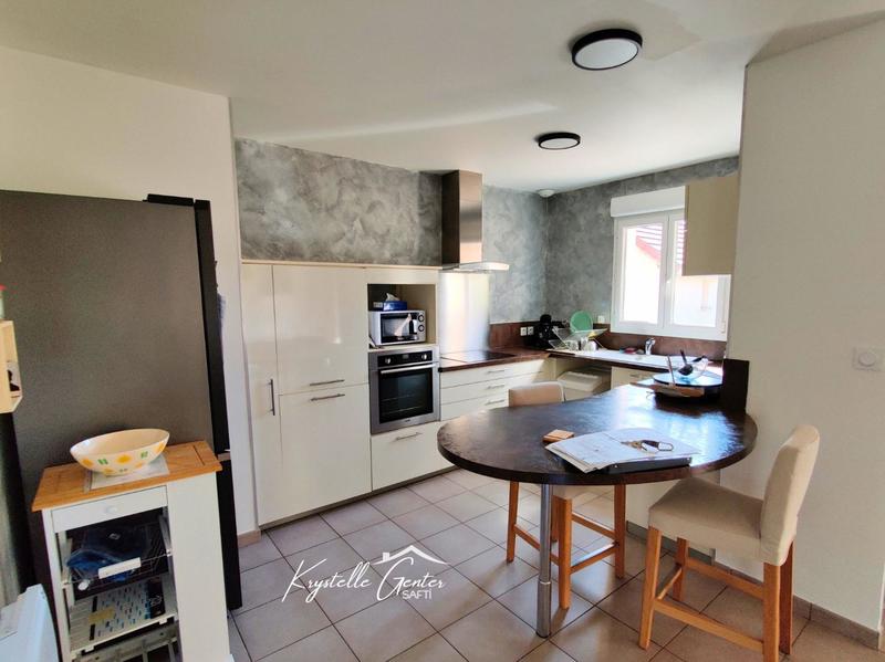 Maison - 100 m² - 5 pièces