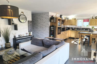 Maison - 120 m² - 6 pièces