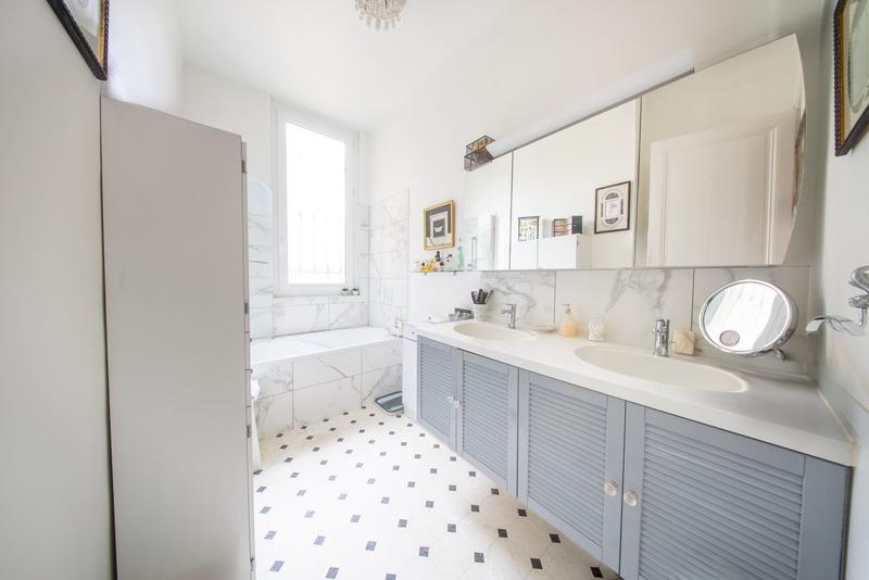 Appartement - 188 m² - 6 pièces