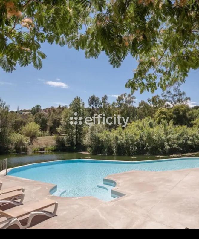 Maison - 80 m² - 5 pièces