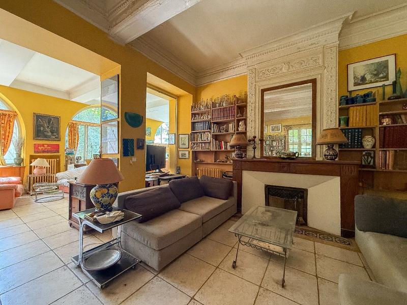 Château - 400 m² - 11 pièces