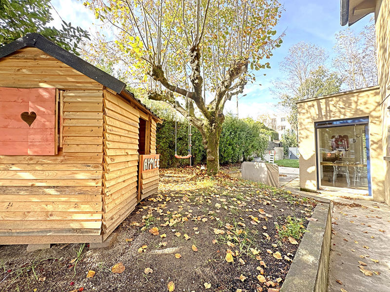 Maison - 102 m² - 5 pièces