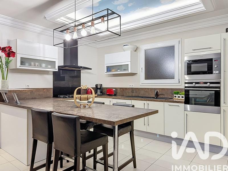 Maison - 81 m² - 4 pièces