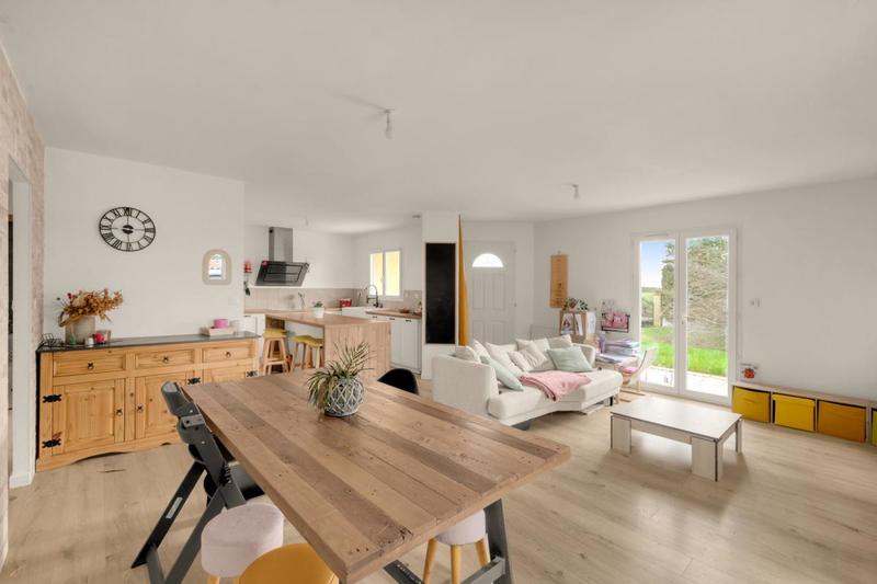 Maison - 105 m² - 4 pièces