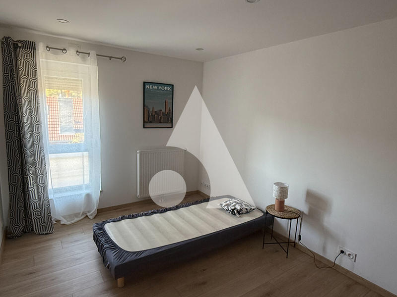 Maison - 98 m² - 5 pièces