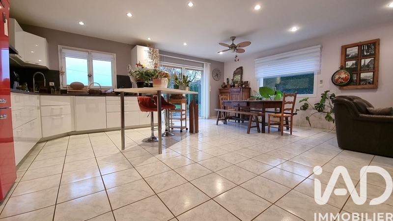 Maison - 122 m² - 6 pièces