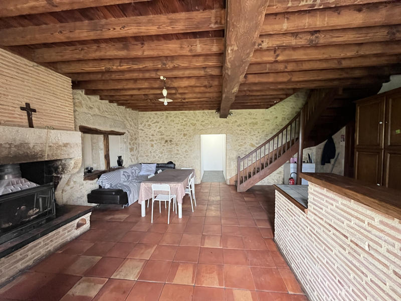 Maison - 548 m² - 12 pièces