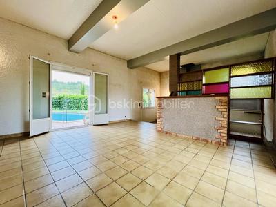 Villa - 200 m² - 8 pièces