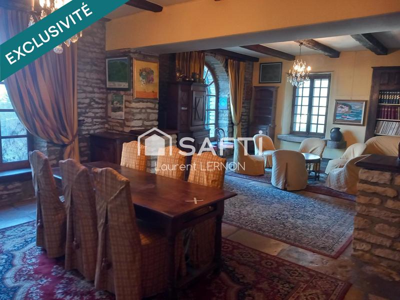 Maison - 333 m² - 8 pièces