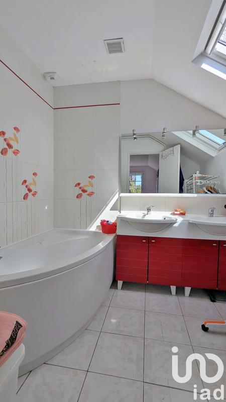 Maison - 123 m² - 6 pièces