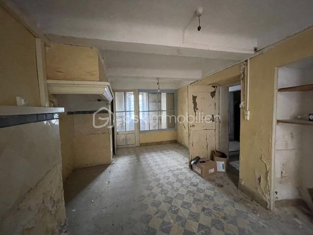 Immeuble - 180 m² - 14 pièces