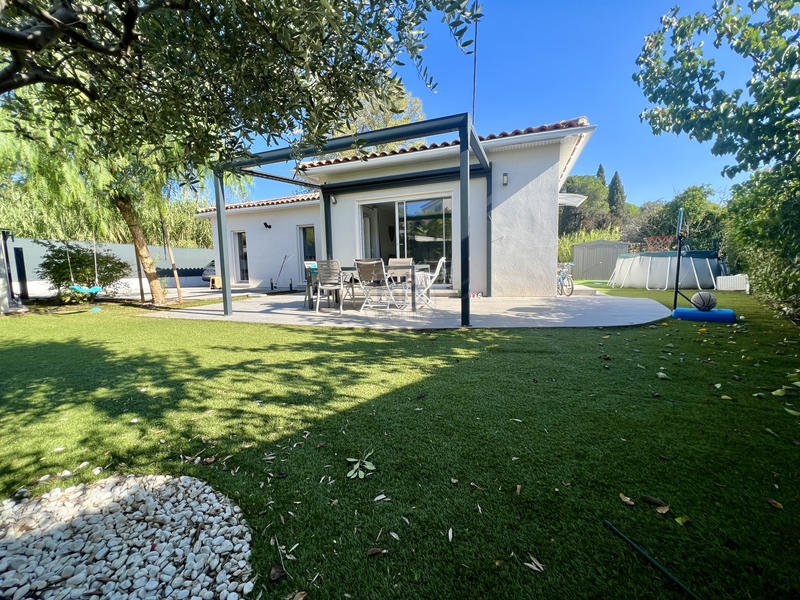 Villa - 90 m² - 4 pièces