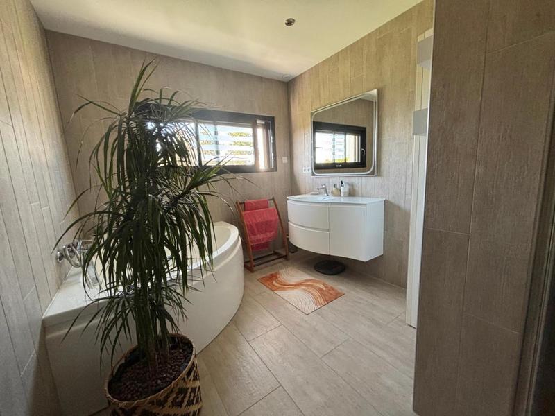 Maison - 160 m² - 6 pièces