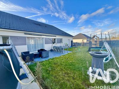 Maison - 95 m² - 5 pièces