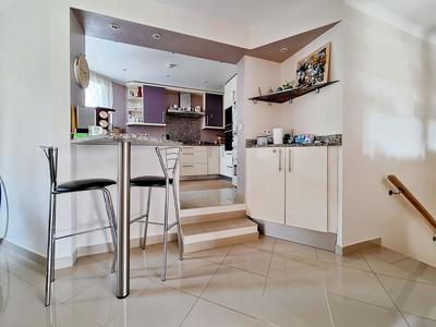 Maison de ville - 110 m² - 4 pièces