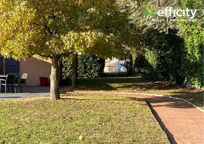 Maison - 121 m² - 6 pièces