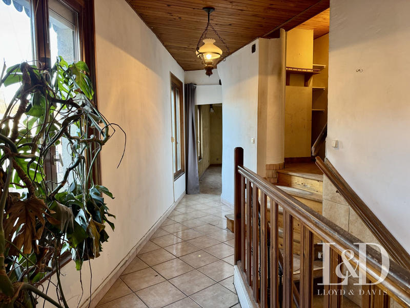 Maison ancienne - 194 m² - 7 pièces