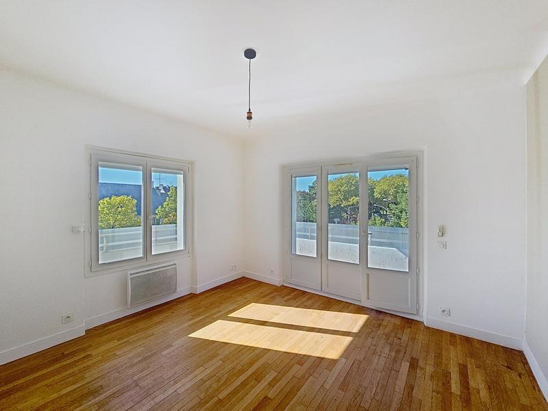 Appartement - 110 m² - 6 pièces