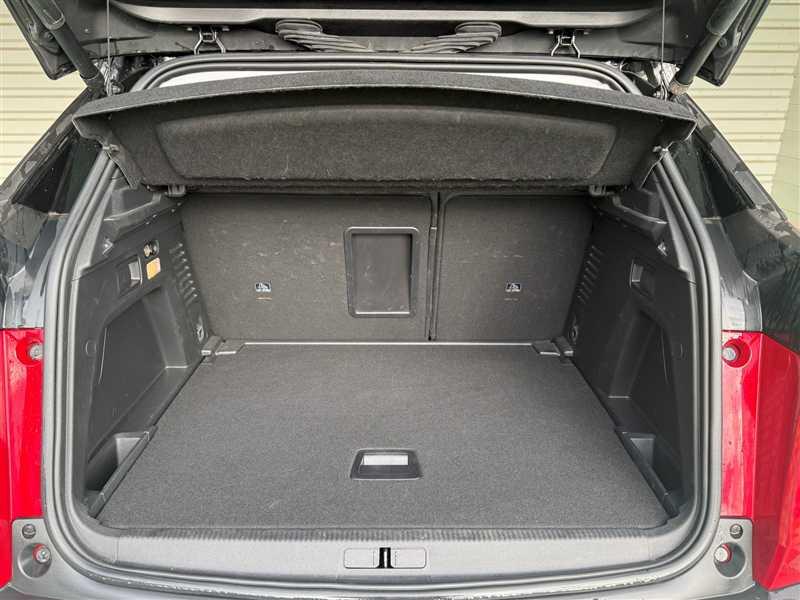 Peugeot 3008 1.5 BlueHDi 130ch s&amp;S Eat8 Allure Pack