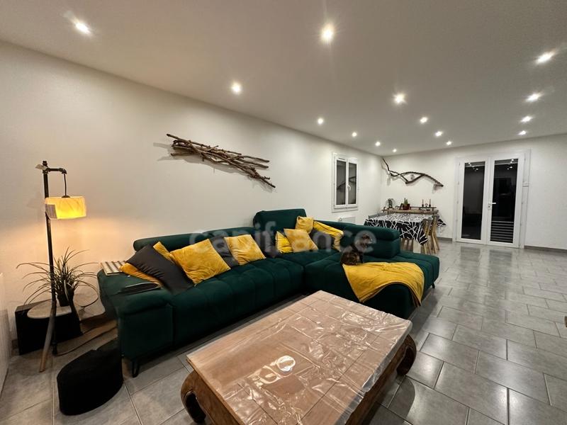 Maison - 125 m² - 6 pièces