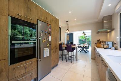 Maison - 180 m² - 7 pièces