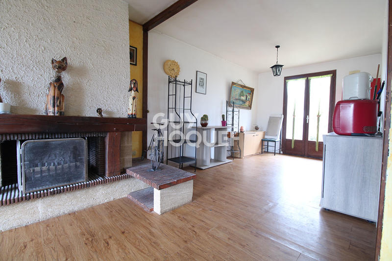 Maison - 95 m² - 5 pièces