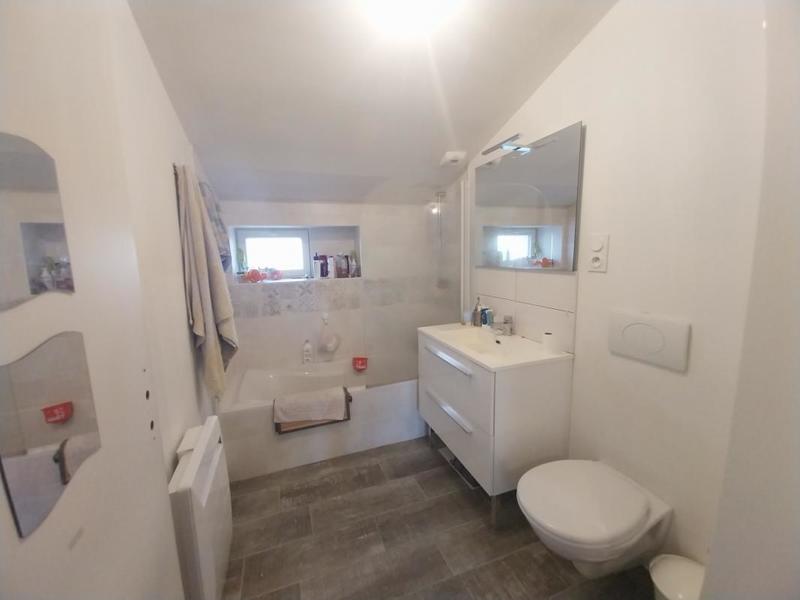 Maison en pierre - 102 m² - 5 pièces