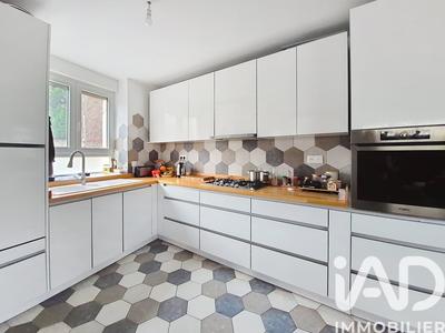 Maison - 124 m² - 7 pièces